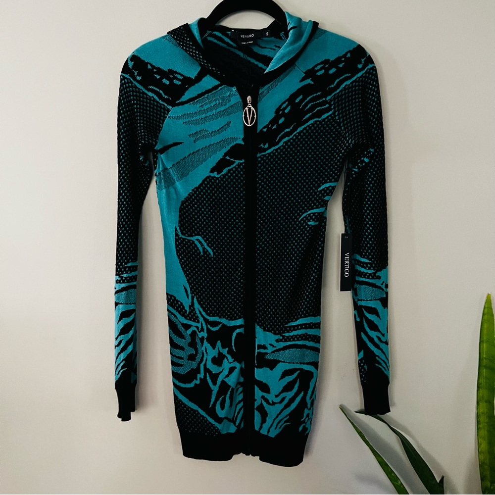 Vertigo Paris Teal & Black Beautiful Textured Stretch Hoodie Zip front Small NWT